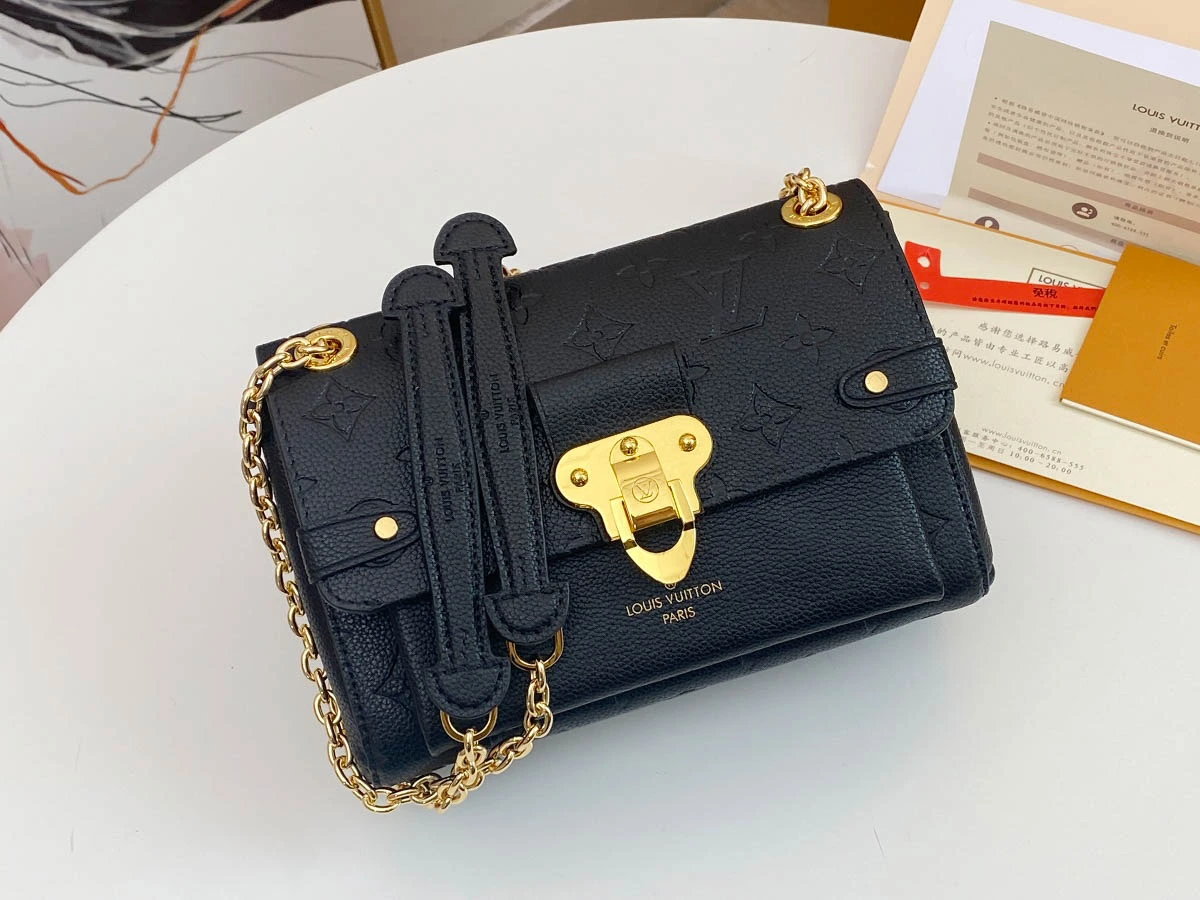 idd4a8cf5ae426654030b8aeb4ae97d7f